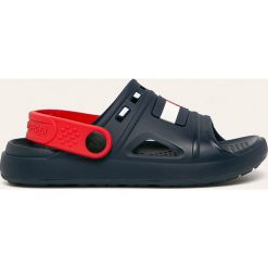 Tommy Hilfiger - Sandały dziecięce. Niebieskie sandały dziewczęce TOMMY HILFIGER, z gumy, bez zapięcia. Za 149,90 zł.