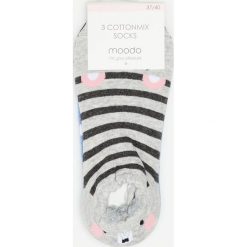 2 pack skarpet. Różowe skarpetki damskie Moodo, w paski, z elastanu. Za 19,99 zł.