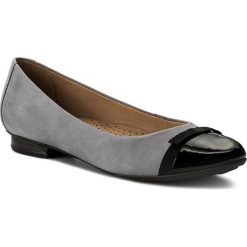 Baleriny KAZAR - Nancy 30306-25-70 Szary. Szare baleriny damskie Kazar, bez wzorów, ze skóry, na wysokim obcasie. W wyprzedaży za 219,00 zł.