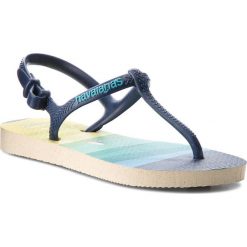 Sandały HAVAIANAS - K. Freedom Sl Pt Cf 41371978009 Beige/Navy Blue. Niebieskie sandały dziewczęce Havaianas, z tworzywa sztucznego, bez zapięcia. W wyprzedaży za 89,00 zł.