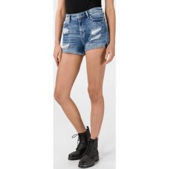 Guess Gemma Szorty Niebieski. Niebieskie szorty damskie Guess, z aplikacjami, z bawełny. Za 350,95 zł.