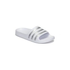 Klapki Dziecko adidas ADILETTE AQUA K. Białe klapki dziewczęce Adidas. Za 79,00 zł.