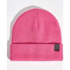 Czapka beanie - Różowy. Czerwone czapki damskie Sinsay. Za 9,99 zł.