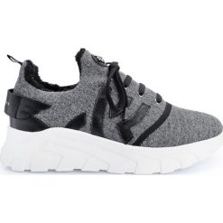 John Richmond Sneakersy "Europa". Białe sneakersy męskie John Richmond, bez zapięcia. Za 899,00 zł.