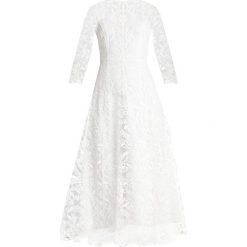 IVY & OAK BRIDAL BRIDAL MIDI DRESS Suknia balowa snow white. Białe sukienki damskie marki Ivy & Oak Bridal, bez wzorów, z poliesteru, wizytowe, bez kołnierzyka, bez rękawów, midi. Za 799,00 zł.