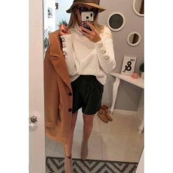 Sweter damski DELIRA ECRU. Bluzy damskie Sweter damski DELIRA ECRU, uniwersalny, bez wzorów, bez rękawów, bez kaptura. W wyprzedaży za 89,00 zł.