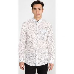 Jack & Jones Dylan Koszula Biały. Białe koszule męskie Jack & Jones, xl, bez wzorów, z bawełny, bez kołnierzyka, z długim rękawem. Za 175,95 zł.