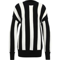 Swetry klasyczne damskie: Moss Copenhagen TEAM MASCOT Sweter black/white