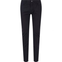 Spodnie materiałowe Lacoste HH9561. Niebieskie jeansy męskie Lacoste, m, bez wzorów. W wyprzedaży za 279,00 zł.