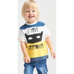 Koszulka. Żółte t-shirty chłopięce marki HERO ANIMALS, z aplikacjami, z elastanu, z długim rękawem. Za 29,90 zł.