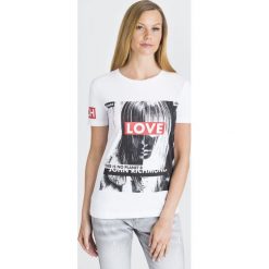 T-SHIRT HOLLANDPARK JOHN RICHMOND. Białe t-shirty damskie s, z nadrukiem, z bawełny, z okrągłym kołnierzem. Za 265,00 zł.