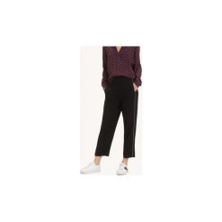 Spodnie z lejącego materiału Tommy Hilfiger WW0WW23947 AOMAME. Spodnie damskie TOMMY HILFIGER. Za 357,21 zł.