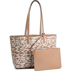 Torebka DKNY - R91AN757 Latte/Wht LW2. Brązowe torebki klasyczne damskie DKNY, bez wzorów, ze skóry ekologicznej, klasyczne, bez dodatków. W wyprzedaży za 399,00 zł.