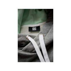 Bluza Grafitowa ,,Najpiękniejsza we Wsi ". Szare bluzy rozpinane damskie ŁAP NAS, l, z nadrukiem, z bawełny. Za 169,00 zł.