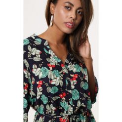 Granatowa Sukienka Disarmed. Sukienki damskie Born2be, xl, w paski, z wykładanym kołnierzem, bez rękawów, mini. Za 54,99 zł.