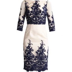 Sukienki: Chi Chi London Petite FAITH Sukienka koktajlowa ivory/navy