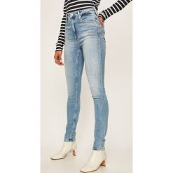 Calvin Klein Jeans - Jeansy CKJ 010. Niebieskie jeansy damskie Calvin Klein Jeans, z podwyższonym stanem. W wyprzedaży za 329,90 zł.