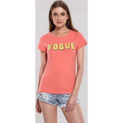 Koralowy T-shirt Huffy. Pomarańczowe t-shirty damskie other, s, bez wzorów, bez kołnierzyka. Za 34,99 zł.