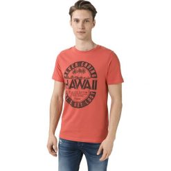 Jack & Jones Ohu Koszulka Pomarańczowy. Pomarańczowe podkoszulki męskie Jack & Jones, s, z nadrukiem, z bawełny, z krótkim rękawem. Za 44,95 zł.