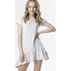 Jasnoszara Tunika Alalirea. Szare tuniki damskie Born2be, xl, bez wzorów, bez kołnierzyka, bez rękawów. W wyprzedaży za 44,99 zł.