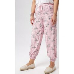 Różowe Spodnie Cherishi. Różowe jeansy damskie Born2be, xl, bez wzorów. W wyprzedaży za 34,99 zł.