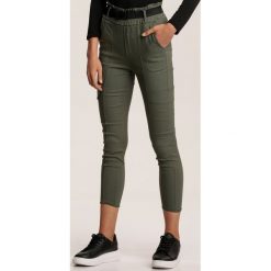 Zielone Spodnie Vilinoth. Zielone jeansy damskie Renee, s. Za 99,99 zł.