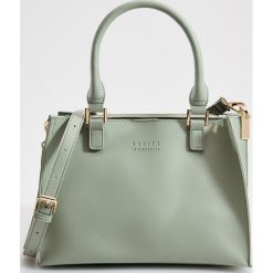 Torebka city bag - Zielony. Zielone torebki klasyczne damskie Mohito, bez wzorów, bez dodatków. W wyprzedaży za 59,99 zł.