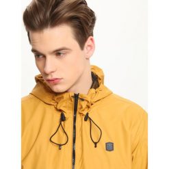 KURTKA KRÓTKA MĘSKA. Brązowe kurtki męskie Top Secret, m, sportowe, z kapturem. Za 69,99 zł.