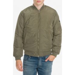 Pepe Jeans Ibiza Kurtka Zielony. Zielone płaszcze męskie Pepe Jeans, na wiosnę, s, bez wzorów, z poliesteru. Za 671,95 zł.
