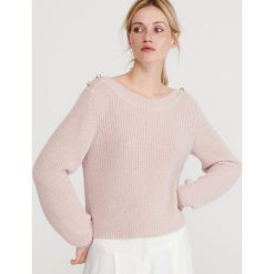 Sweter z dekoltem w łódkę - Różowy. Różowe swetry damskie Reserved, s, bez wzorów, bez rękawów, bez kaptura. Za 59,99 zł.
