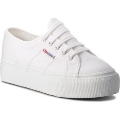 Tenisówki SUPERGA - 2790 Acotw Linea Up And Down S0001L0 White 901. Białe półbuty damskie Superga, bez wzorów, z gumy, bez zapięcia. W wyprzedaży za 209,00 zł.