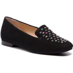 Lordsy SOLO FEMME - 18517-41-020/000-04-00 Czarny. Czarne półbuty damskie Solo Femme, ze skóry, bez obcasa, na obcasie. W wyprzedaży za 229,00 zł.