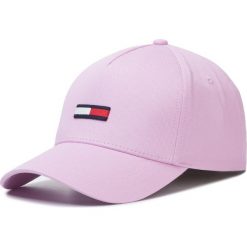 Czapka z daszkiem TOMMY JEANS - Tjw Flag Cap AW0AW07222 VFE. Różowe czapki damskie Tommy Jeans, bez wzorów, z bawełny. W wyprzedaży za 119,00 zł.
