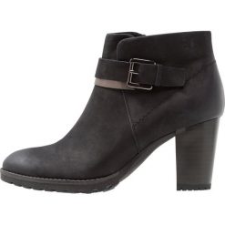 Caprice Ankle boot black. Czarne botki damskie Caprice, z materiału. Za 369,00 zł.