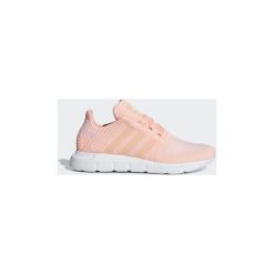 Buty do biegania Dziecko adidas Buty Swift Run. Różowe buty dziewczęce sportowe Adidas, bez wzorów, bez zapięcia. Za 249,00 zł.