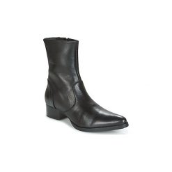 Botki Betty London IANO. Czarne botki damskie Betty London, bez obcasa, bez zapięcia. Za 559,00 zł.