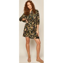 Medicine - Sukienka Boho Breeze. Sukienki damskie MEDICINE, na co dzień, s, w kwiaty, z wiskozy, casualowe, bez kołnierzyka, z krótkim rękawem, krótkie, mini, rozkloszowane. W wyprzedaży za 139,90 zł.
