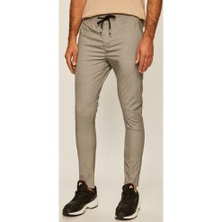 Brave Soul - Spodnie. Czarne spodnie męskie Brave Soul, bez wzorów, z tkaniny. Za 139,90 zł.