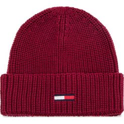Czapka TOMMY JEANS - Tju Basic Rib Beanie AU0AU00300 652. Czerwone czapki zimowe damskie marki Tommy Jeans, z bawełny. Za 129,00 zł.