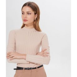 Prążkowany sweter z półgolfem - Beżowy. Brązowe swetry damskie Mohito, s, bez wzorów, prążkowane, bez rękawów, bez kaptura. Za 69,99 zł.