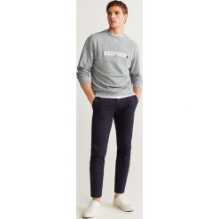 Mango Man - Bluza Const. Szare bluzy męskie Mango Man, s, z nadrukiem, z bawełny, z okrągłym kołnierzem, bez rękawów, bez kaptura. Za 139,90 zł.