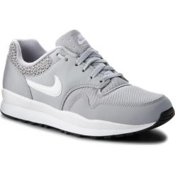 Buty NIKE - Air Safari 371740 011 Wolf Grey/White/Black. Szare półbuty męskie Nike, na co dzień, bez wzorów, ze skóry ekologicznej, klasyczne, bez zapięcia. W wyprzedaży za 339,00 zł.