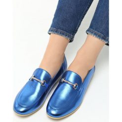 Niebieskie Mokasyny Crimson. Czerwone mokasyny damskie marki vices. Za 49,99 zł.