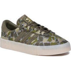 Buty adidas - Sambarose W EE4677 Ashsil/Rawkha/Tecoli. Zielone buty sportowe damskie Adidas, ze skóry. W wyprzedaży za 239,00 zł.