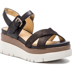 Sandały GEOX - D Radwa C D827UC 07743 C9999 Black. Czarne klapki damskie Geox, bez wzorów, z zamszu, bez obcasa, na obcasie. W wyprzedaży za 309,00 zł.