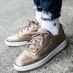 Buty Reebok Club C 85 "Melted Metal" (BS7901). Białe buty sportowe damskie marki Reebok, z materiału, reebok club. Za 189,99 zł.