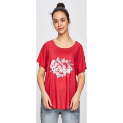 Desigual Sport - Top. Czerwone topy damskie marki Desigual Sport, s, z nadrukiem, z elastanu, z okrągłym kołnierzem. Za 149,90 zł.
