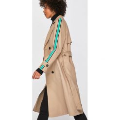 Vero Moda - Trencz. Niebieskie kurtki damskie marki Vero Moda, s, w paski, z poliesteru, klasyczne, bez kaptura. Za 259,90 zł.