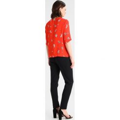 Bluzki damskie: Vila VIDASH Bluzka red