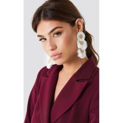 Kolczyki damskie: NA-KD Accessories Okrągłe kolczyki oversize z chwostami – White,Gold